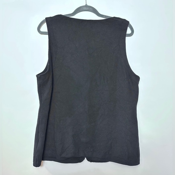 Fine-Knit Vest - Picture 3 of 6